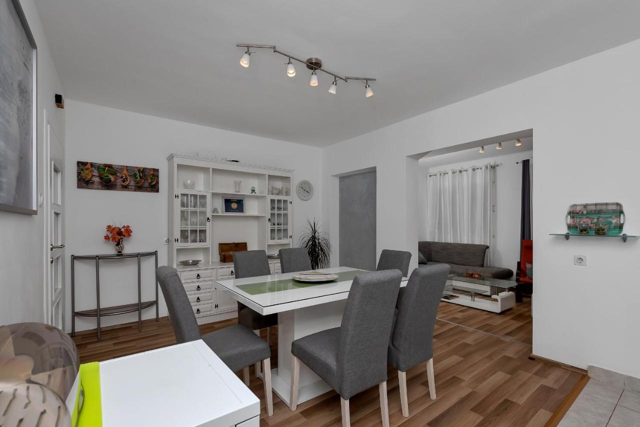 Apartment Sabina Makarska Exteriör bild